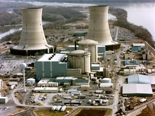 Утечка радиации на печально известной американской атомной электростанции Three Mile Island в штате Пенсильвания, к югу от Гаррисберга, не привела к возникновению угрозы заражения близлежащей территории