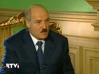 Белорусский президент Александр Лукашенко в преддверии визита 30 ноября в Минск премьер-министра Италии Сильвио Берлускони дал интервью итальянской газете La Stampa