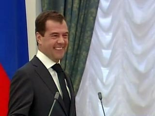 Президент России Дмитрий Медведев в пятницу отправится в Минск на два саммита. В столице Белоруссии пройдут встречи глав пяти государств-членов Евразийского экономического сообщества (ЕврАзЭС) и "тройки" Таможенного союза