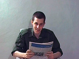 Стали известны подробности сделки по освобождению захваченного палестинцами в 2006 году израильского военнослужащего Гилада Шалита