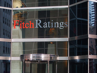 Mеждународное рейтинговое агентство Fitch Ratings понизило долгосрочный рейтинг дефолта эмитента "Росагролизинга" с уровня BBB- до BB+ и поместило рейтинг в список Rating Watch "негативный"