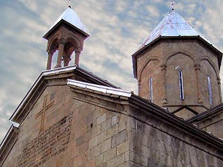 Роль Грузинской православной церкви в жизни страны вызывает диаметрально противоположные реакции внутри грузинского общества