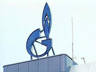 "Газпром" в 2011 году может выплатить акционерам почти100 млрд рублей 