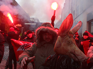 В центре Москвы за акцию "Антикапитализм-2009" задержаны активисты "Левого фронта"