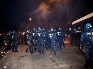 Столкновения полиции и манифестантов произошли этой ночью возле так называемого "вольного города Кристиании" в датской столице