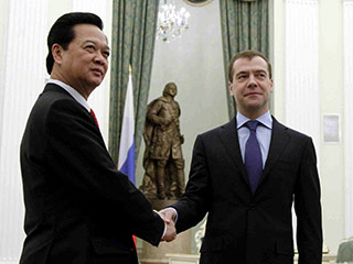 Президент РФ Дмитрий Медведев надеется продвинуть несколько новых крупных проектов с Вьетнамом и отмечает, что, несмотря на мировой кризис, товарооборот России и Вьетнама вырос