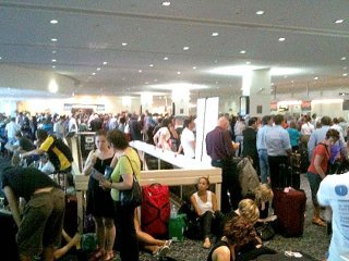 Сбой в компьютерной системе парализовал работу международного аэропорта австралийского города Мельбурн