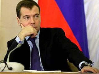 Президент России Дмитрий Медведев подписал климатическую доктрину, которая содержит анализ последствий изменений климата для России - как отрицательных, так и положительных - и направления действий в экономике