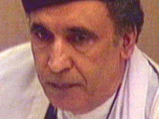 Состояние здоровья ливийца Абдельбасета аль-Меграхи, осужденного за взрыв самолета над шотландским Локерби в 1988 году и отпущенного этим летом на родину, резко ухудшилось, злокачественные опухоли распространилась по всему телу