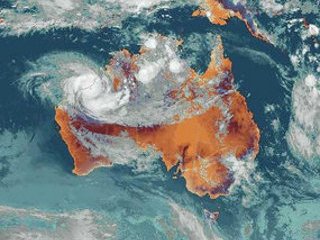 Тропический циклон "Лоренс", бушующий на западном побережье Австралии, стал причиной разрушений жилых домов. Ему присвоена высшая, пятая, категория опасности