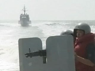 Семь граждан КНДР пересекли на небольшой лодке границу в Желтом море, предположительно, с целью получить убежище в Республике Корея
