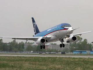 "Аэрофлот" возьмет у "ВЭБ-лизинга" 10 самолетов Sukhoi Superjet 100