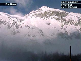 На севере Италии в результате схода снежной лавины погибли четыре человека. Трагедия произошла в субботу вечером на склонах Доломитовых Альп 