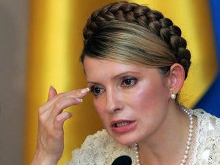 Кандидат на пост президента, премьер Украины Юлия Тимошенко вновь призвала лидера оппозиционной Партии регионов Виктора Януковича встретиться на теледебатах