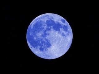 "Голубую луну", редкое для новогодней ночи явление, смогут увидеть жители Северной и Южной Америки, Европы и Африки
