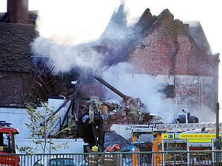 Двенадцать человек были ранены в минувшее воскресенье в результате взрыва газа в одном из домов в центре крупного города Шрусбюри на западе Англии