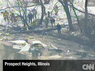 Грузовой самолет упал в реку при попытке приземлиться в пригородном аэропорту Чикаго (штат Иллинойс)