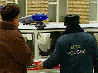 В жилом доме в Екатеринбурге в пятницу днем взорвался бытовой газ. Как сообщили в пресс-службе Свердловского областного управления МЧС, в результате взрыва пострадали три человека
