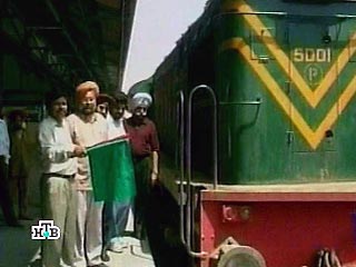 Индийская железнодорожная компания уволила состоящего на службе в этой организации боевика-сепаратиста - спустя 29 лет после того, как он в последний раз появился на работе