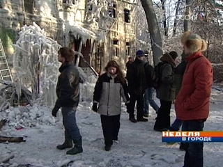 Причиной пожара на даче Муромцева, которая сгорела в ночь на 3 января в московском районе Царицыно, мог стать поджог