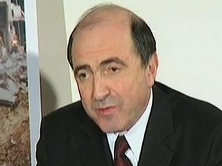 Накануне британские СМИ сообщили, что Борис Березовский добился в британском суде выдачи ордера на арест имущества, составляющего часть наследства известного бизнесмена Бадри Патаркацишвили, умершего от сердечного приступа 12 февраля 2008 года