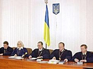 Судейские чиновники Украины не поделили между собой печать, от которой зависит исход президентских выборов 