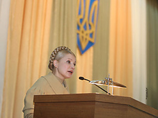 Кандидат в президенты Украины, нынешний премьер Юлия Тимошенко в случае победы на выборах обещает за пять лет сделать украинское государство энергетически независимым