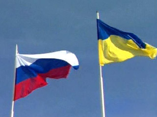 В Москве внимательно и с вполне понятным интересом наблюдают за развитием ситуации на Украине, - сказал Нестеренко