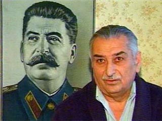 Евгений Джугашвили требует возбудить уголовное дело против судей, принявших решение о признании Сталина виновным в организации голода 1930-х годов - голодомора