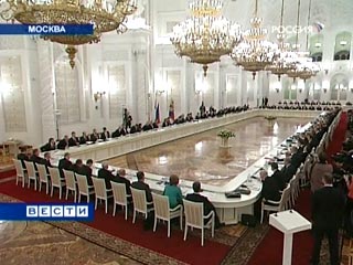 Президент РФ Дмитрий Медведев проведет в пятницу в Кремле заседание Госсовета, посвященное развитию политической системы России