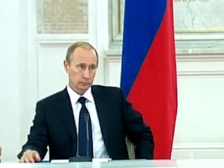 Премьер Владимир Путин, выступая на заседании Госсовета, посвященном развитию политической системы РФ, заявил, что совершенствовать политическую систему России надо аккуратно