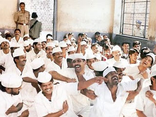 Индийских заключенных будут досрочно отпускать на свободу за успехи в йоге