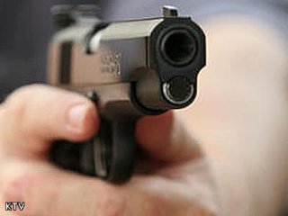 В столице Кабардино-Балкарии, Нальчике, двое неизвестных расстреляли из огнестрельного оружия местного предпринимателя и его отца
