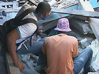 ООН трудоустроила более 32 тысяч жителей Гаити, задействовав их на уборке мусора и разборе завалов после землетрясения