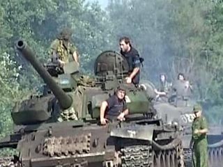 Пятидневная война между Россией и Грузией, произошедшая в августе 2008 года, свидетельство слабости и междоусобиц в НАТО, что не может не радовать такие государства и организации, как Иран, Северная Корея или "Аль-Каида"