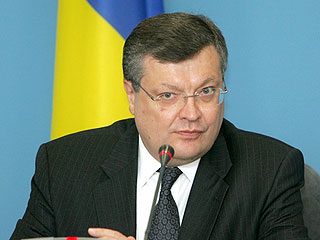 Новый президент Украины будет уделять первостепенное внимание отношениям с Россией, считает украинский посол в РФ Константин Грищенко