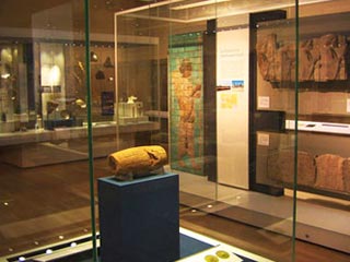 Иран разорвал отношения с Британским музеем из-за цилиндра Кира Великого