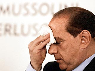 Премьер-министр Италии Сильвио Берлускони опасается за свою жизнь и считает, что некто заинтересован в его физическом устранении
