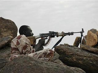 В Нигере - государстве Западной Африки - предпринята попытка военного переворота, президент и члены его правительства, по некоторым данным, захвачены военными