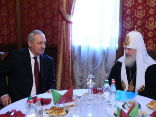 На встрече Патриарха с Президентом Абхазии обсуждались вопросы развития духовных и культурных связей между народами России и Абхазии