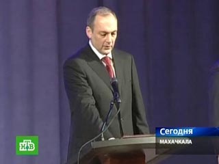 Вступивший в должность президента Дагестана 20 февраля Магомедсалам Магомедов принял отставку правительства республики