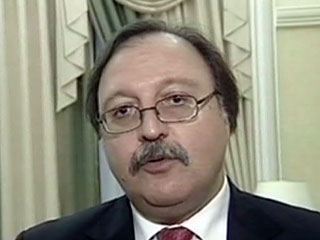 Министр иностранных дел Грузии Григол Вашадзе передал посольству Швейцарии, представляющему интересы России в Тбилиси, необходимые документы, подтверждающие его отказ от российского гражданства