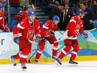 Чешские хоккеисты с трудом пробились в четвертьфинал Олимпийских игр, только в дополнительное время вырвав победу в стыковом матче с командой Латвии - 3:2