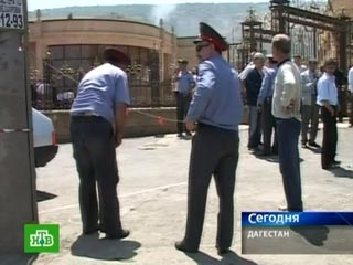 Министр внутренних дел Дагестана Адильгерей Магомедтагиров был убит выстрелом в сердце 5 июня 2009 года в Махачкале
