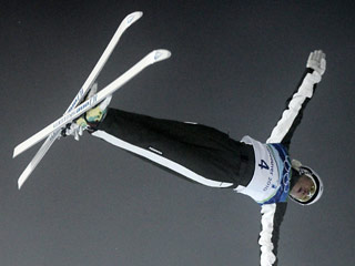 Австралийская фристайлистка Лидия Лассила первенствовала в женских состязаниях по акробатике, принеся своей стране вторую медаль высшей пробы в Ванкувере