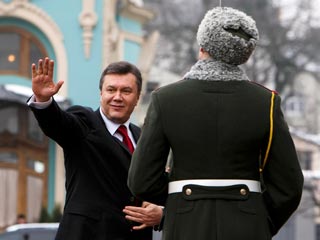 Россия надеется, что Янукович будет соблюдать интересы Украины - то есть дружить с Москвой