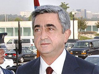 Президент Армении Серж Саргсян предупредил турецкую сторону, что Ереван может отозвать свою подпись под армяно-турецкими протоколами, признанными нормализовать отношения и установить дипломатическую связь между двумя государствами