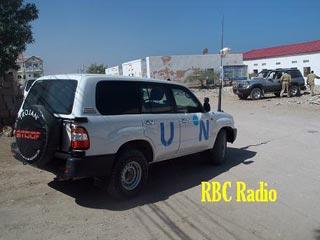 Сомалийские пираты стали "земноводными", захватив на суше грузовики ООН с продовольствием