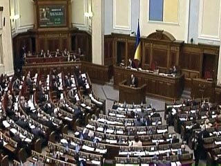 Верховная Рада Украины в среду рассмотрит вопрос о недоверии правительству во главе с проигравшей президентские выборы Юлией Тимошенко