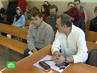Самарский областной суд в понедельник вынес приговор командиру экипажа и второму пилоту самолета Ту-134, потерпевшего крушение в международном аэропорту Самары "Курумоч" весной 2007 года